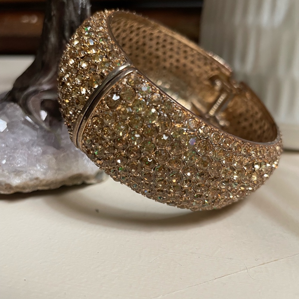 NEW Crystal wide bangle bracelet sparkle & shine ✨store liquidator NYC